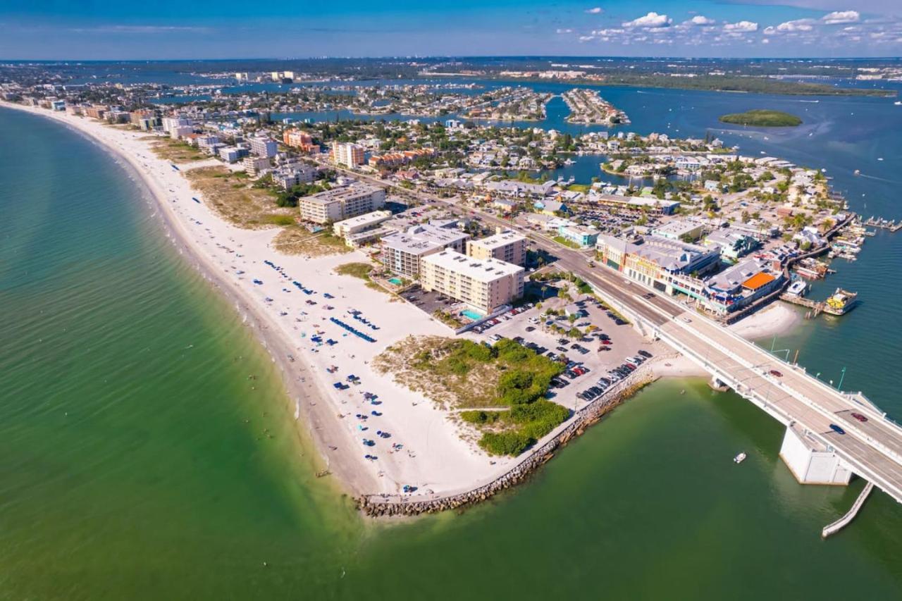 Madeira Beach Tropic Breeze Unit 13 Second Floor Villa St. Pete Beach Exterior photo