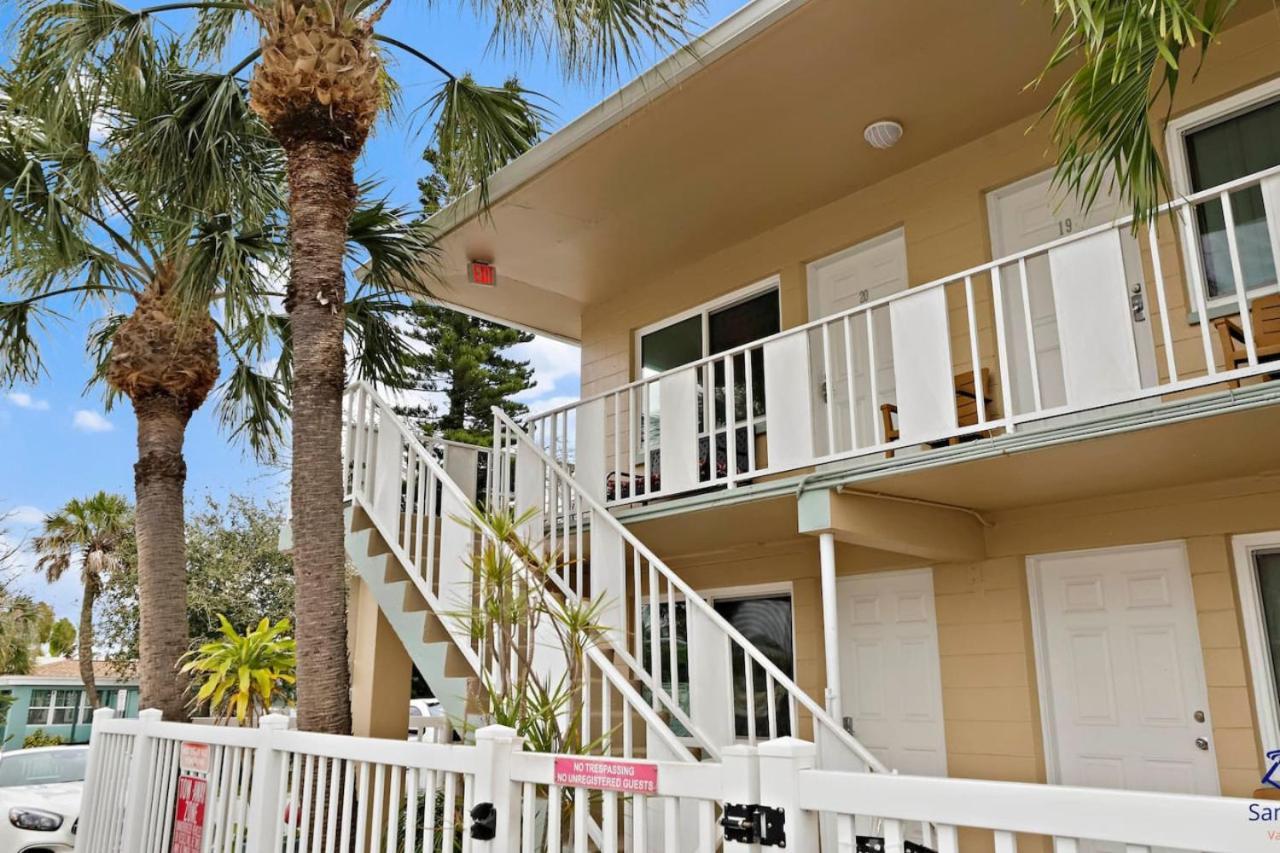 Madeira Beach Tropic Breeze Unit 13 Second Floor Villa St. Pete Beach Exterior photo